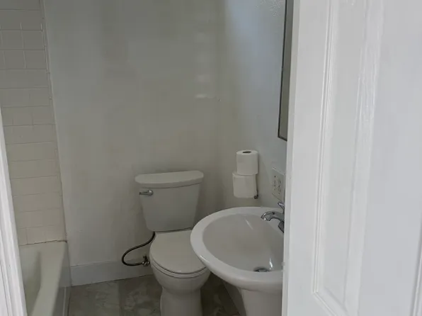 1549 Rose Ave APT 1, Long Beach, CA 90813