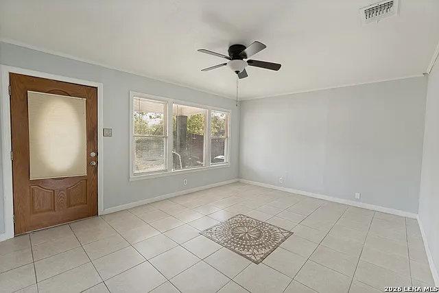 3 bed, 1.5 bath, 1088 sqft, $1,400 — Photo 4