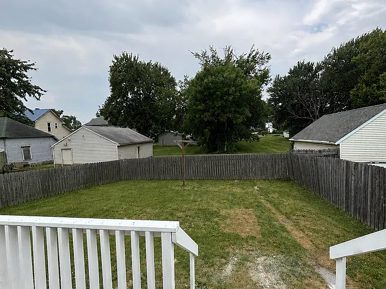 457 Olney Ave — Photo 15