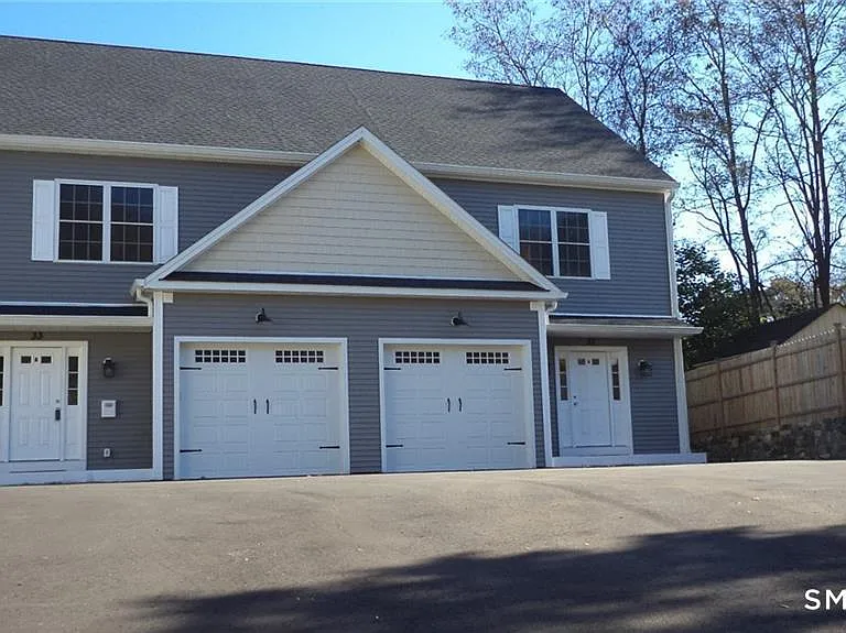 33 Maple Ave #B — Photo 2