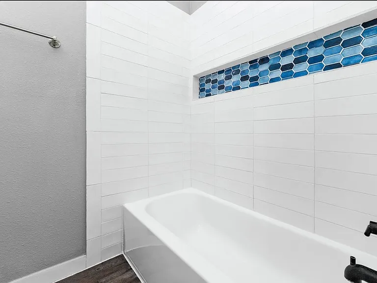 1018 Burnet St — Photo 18