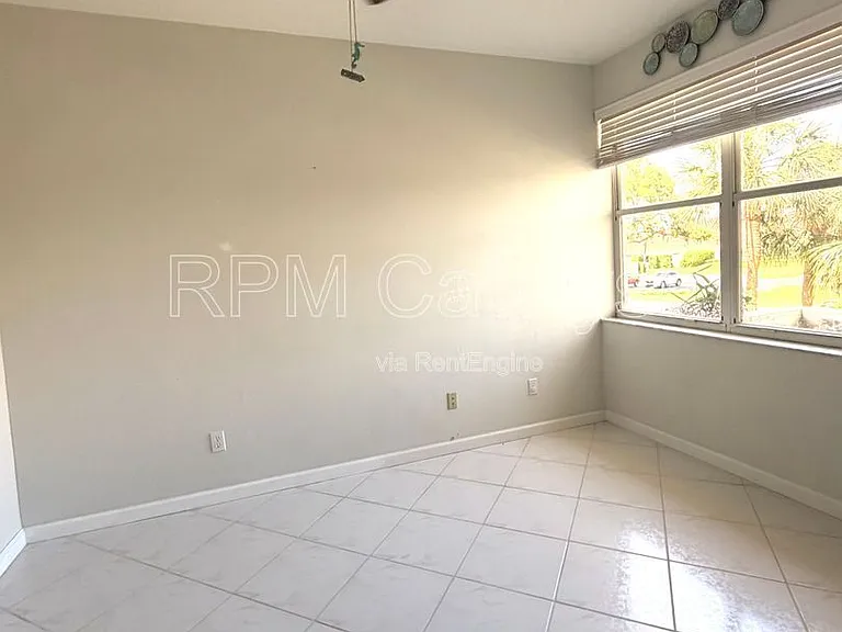 7902 Sailboat Key Blvd S #108 — Photo 3