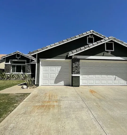 2611 Gemstone Ave — Photo 1