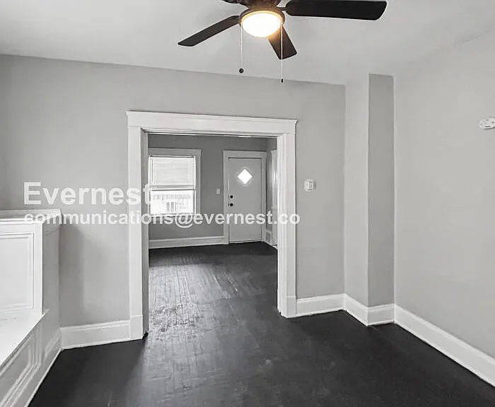 2932 E 118th St #2 — Photo 5