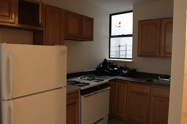 Rented by Bohemia Realty Group | media 19