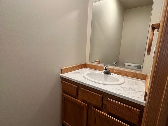 1/2 bath