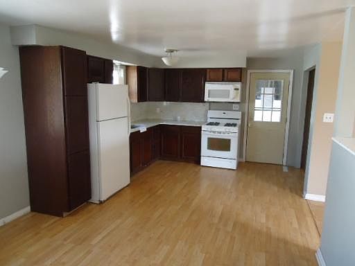 5th image of 1226 N Peacock Ln