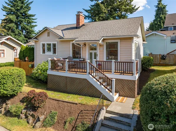 6806 Woodlawn Avenue NE, Seattle, WA 98115