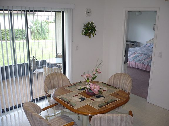 Lanai/MstrBdrm from Kitchen