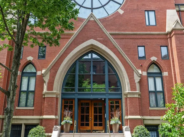2 Clarendon St APT 301, Boston, MA 02116