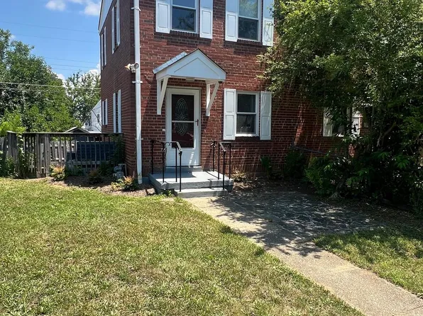 2240 Farrington Ave, Alexandria, VA 22303