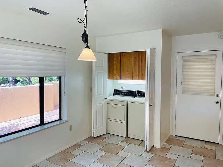 155 S Canyon Diablo Rd #25 — Photo 11