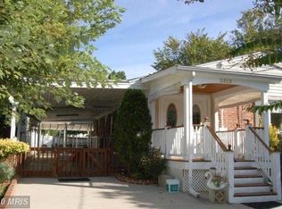 2515 5th St S, Arlington, VA 22204