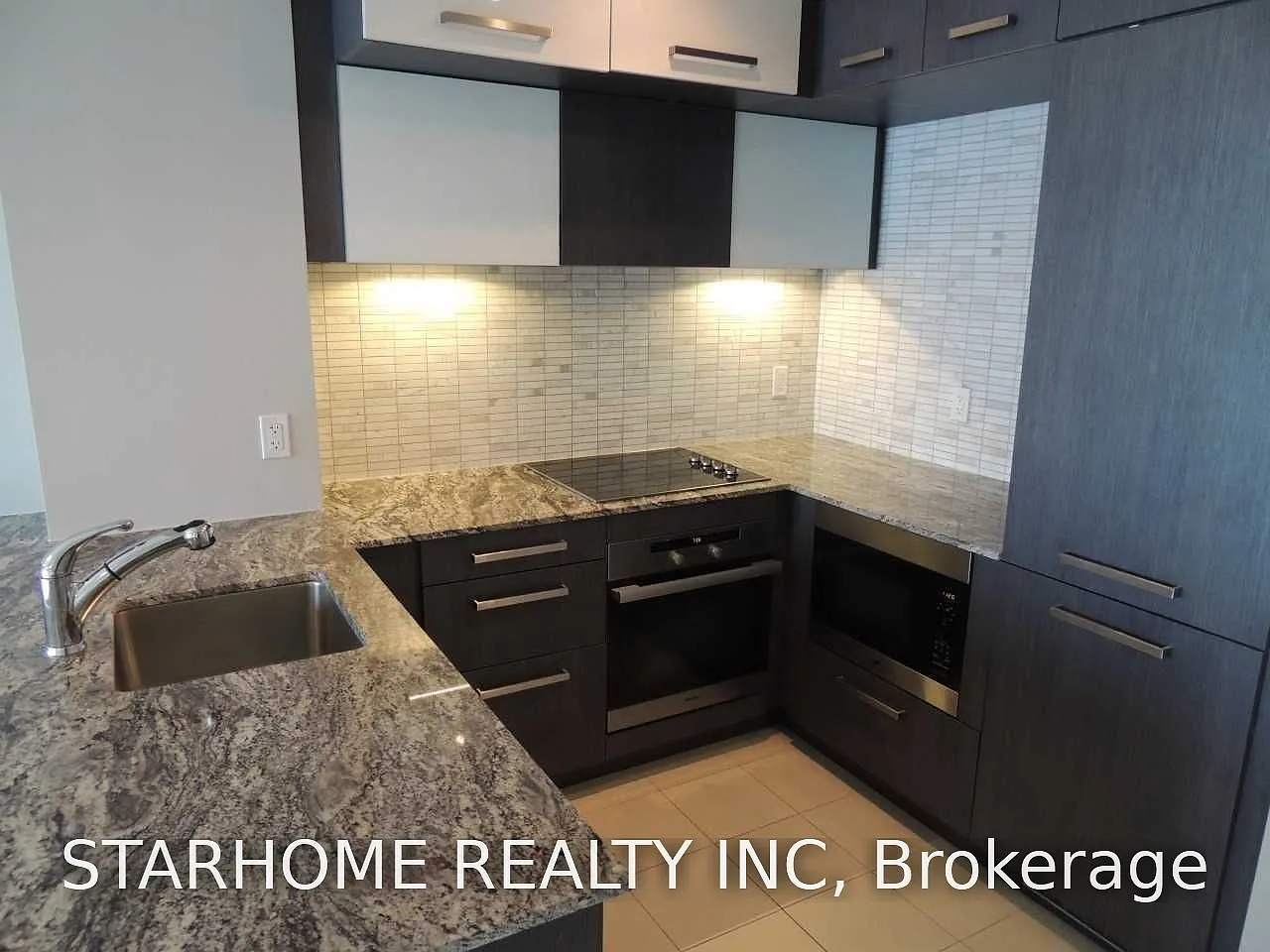 1 bed, $2,600 — Photo 2