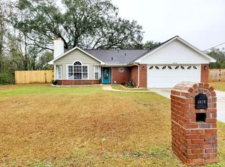 4878 Autumn Dr, Pace, FL 32571