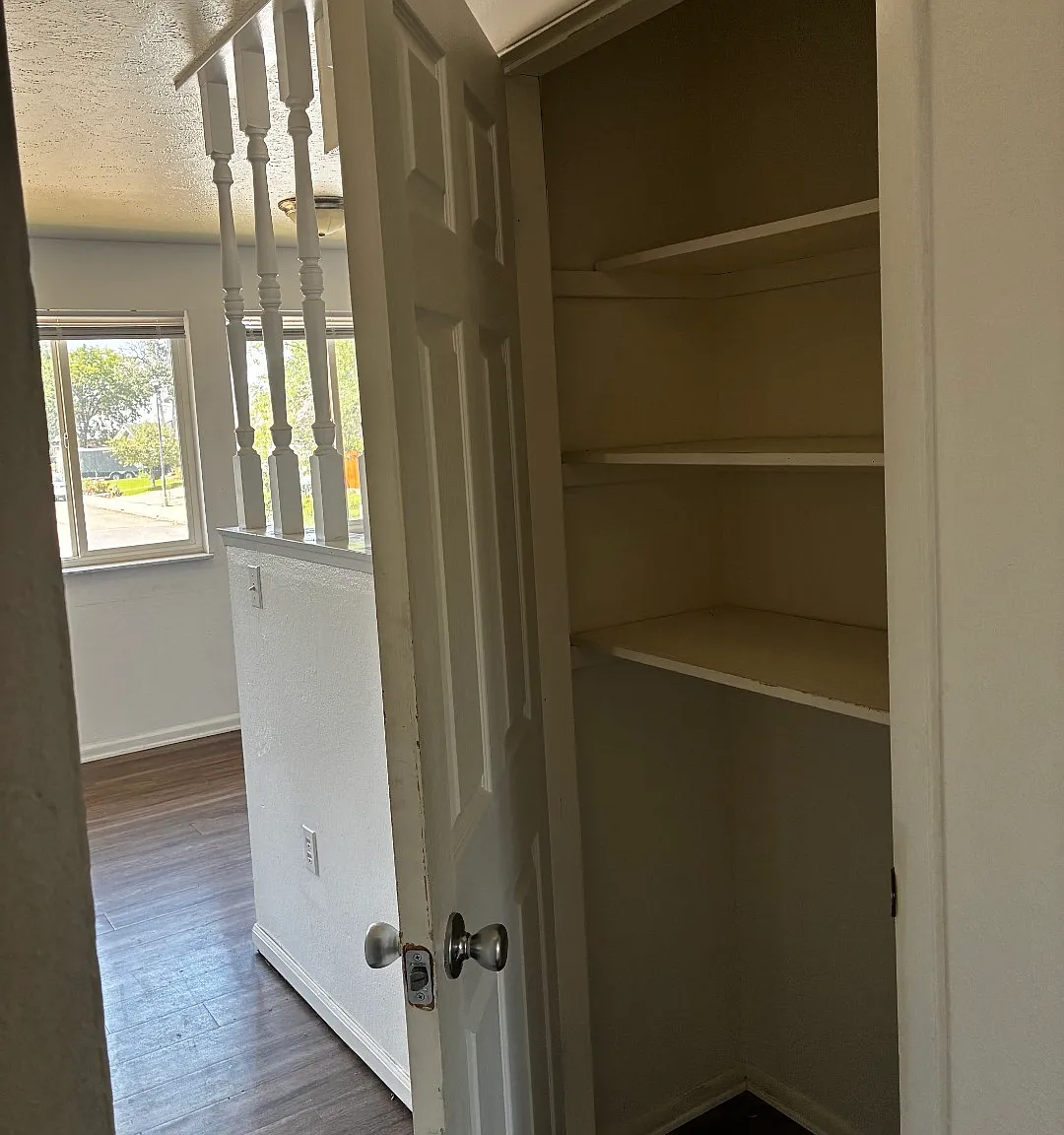 2 bed, 1000 sqft, $1,500 — Photo 3