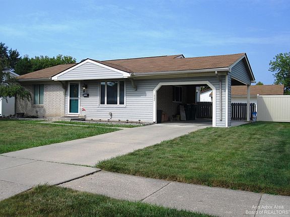 3rd image of 18354 Winwood Ave