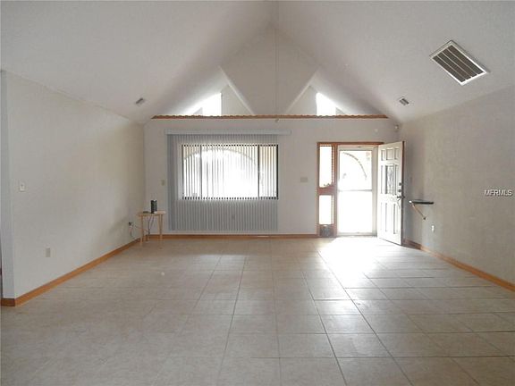 5th image of 12511 Pine Island Dr
