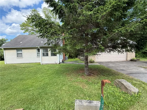 1792 State Route 356, Leechburg, PA 15656