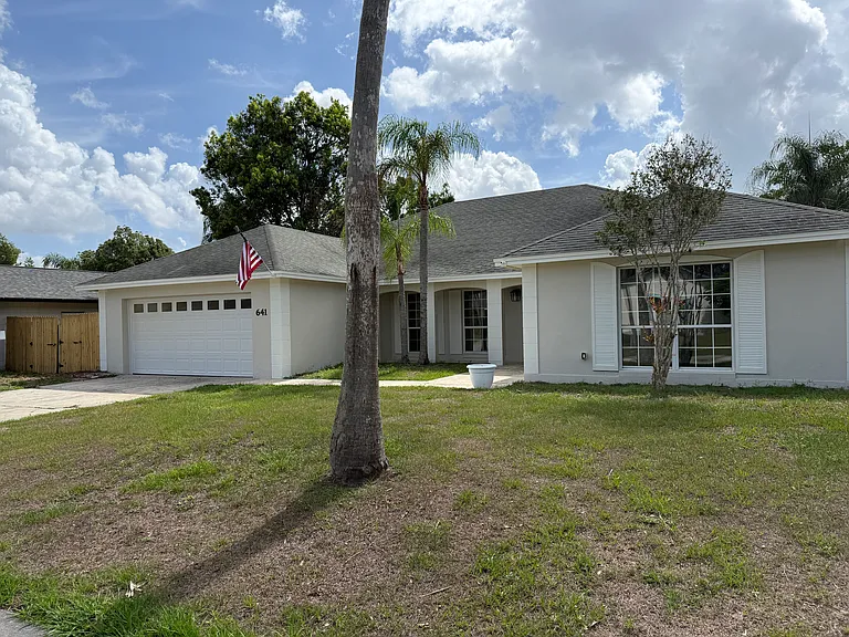 641 Brookside Rd — Photo 3