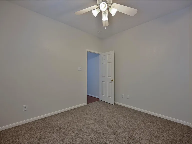 6715 Village Bridge Dr — Photo 17
