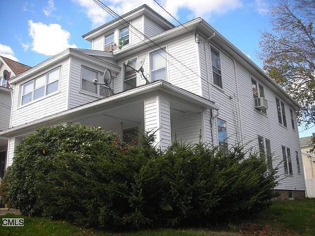 2nd image of 424 Summit St #426