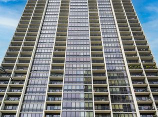 1636 N Wells St APT 1606, Chicago, IL 60614