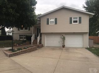 306 34th St, Fort Madison, IA 52627
