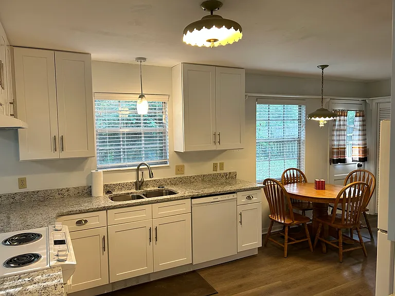 7720 Bass Ridge Trl — Photo 2