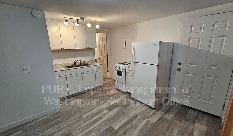 625 N Garden St #100 — Photo 1