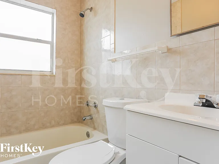 1411 NW 3rd St — Photo 12