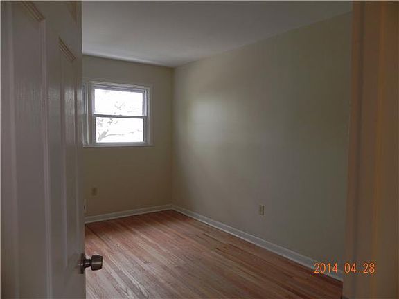 4th image of 2500 Dean Dr