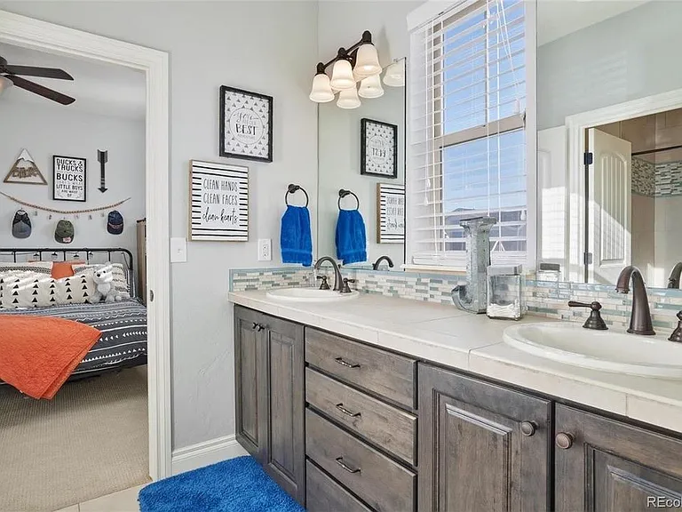 4070 Burnham Pl — Photo 26