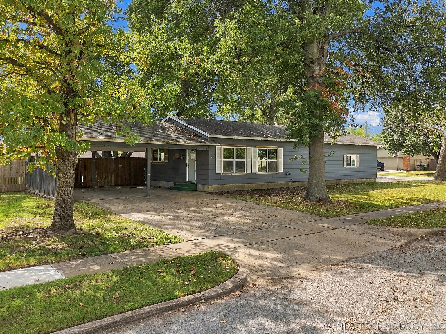 3 bed, 1.0 bath, 1532 sqft, $1,600 — Photo 3