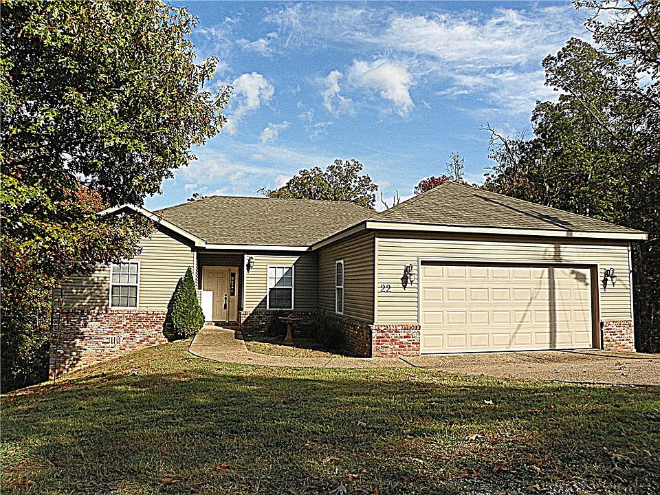 1st image of 22 Berkshire Dr