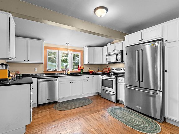 4th image of N3328 Meade St