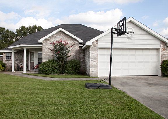 2nd image of 239 Windward Dr