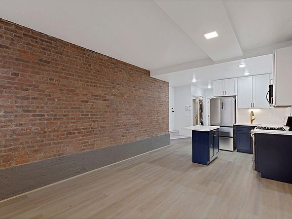5th image of 6201 N Winthrop Ave #2