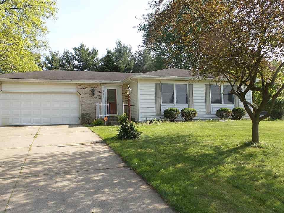 1st image of 23510 Broadwood Dr