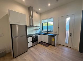 438 Burgoyne St, Mountain View, CA 94043