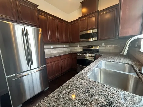 6 Ghirardi Pl, Yountville, CA 94599