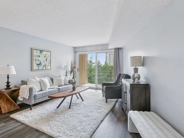 1200 Nicollet Mall APT 523, Minneapolis, MN 55403