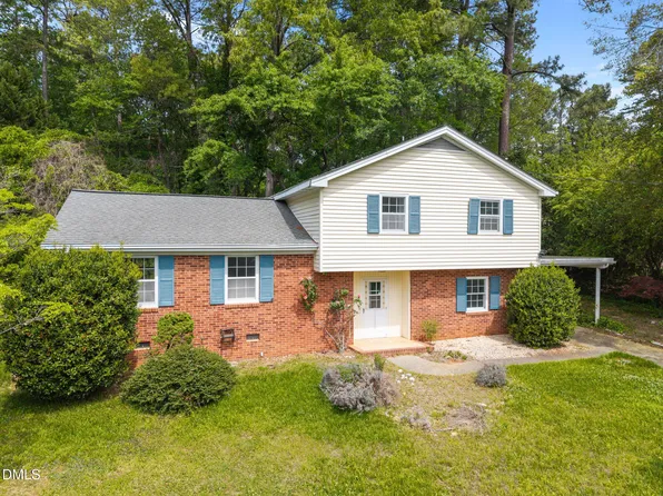 2204 Hillock Dr, Raleigh, NC 27612