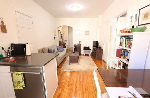 Rented by Douglas Elliman | media 14