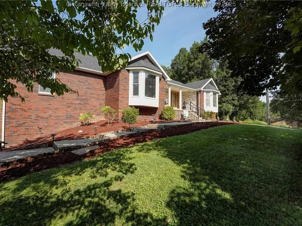 74 Lakeview Dr, Winfield, WV 25213