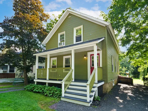 135 Main Street, Sterling, CT 06377