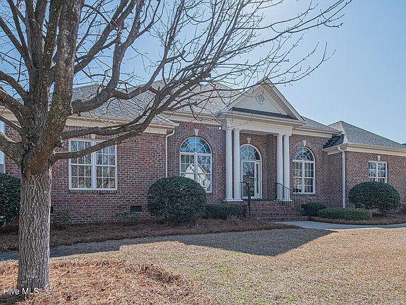 4th image of 917 Chesapeake Place