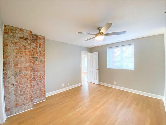 3rd image of 325 Welch Ave #8