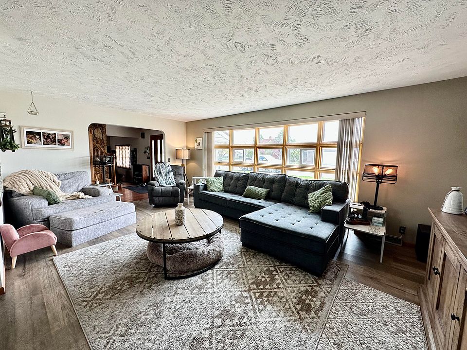 128 Crescent Dr, Wolf Point, MT 59201 MLS 23418 Zillow