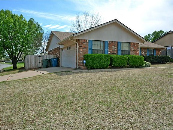 3rd image of 2900 Greenfield Dr